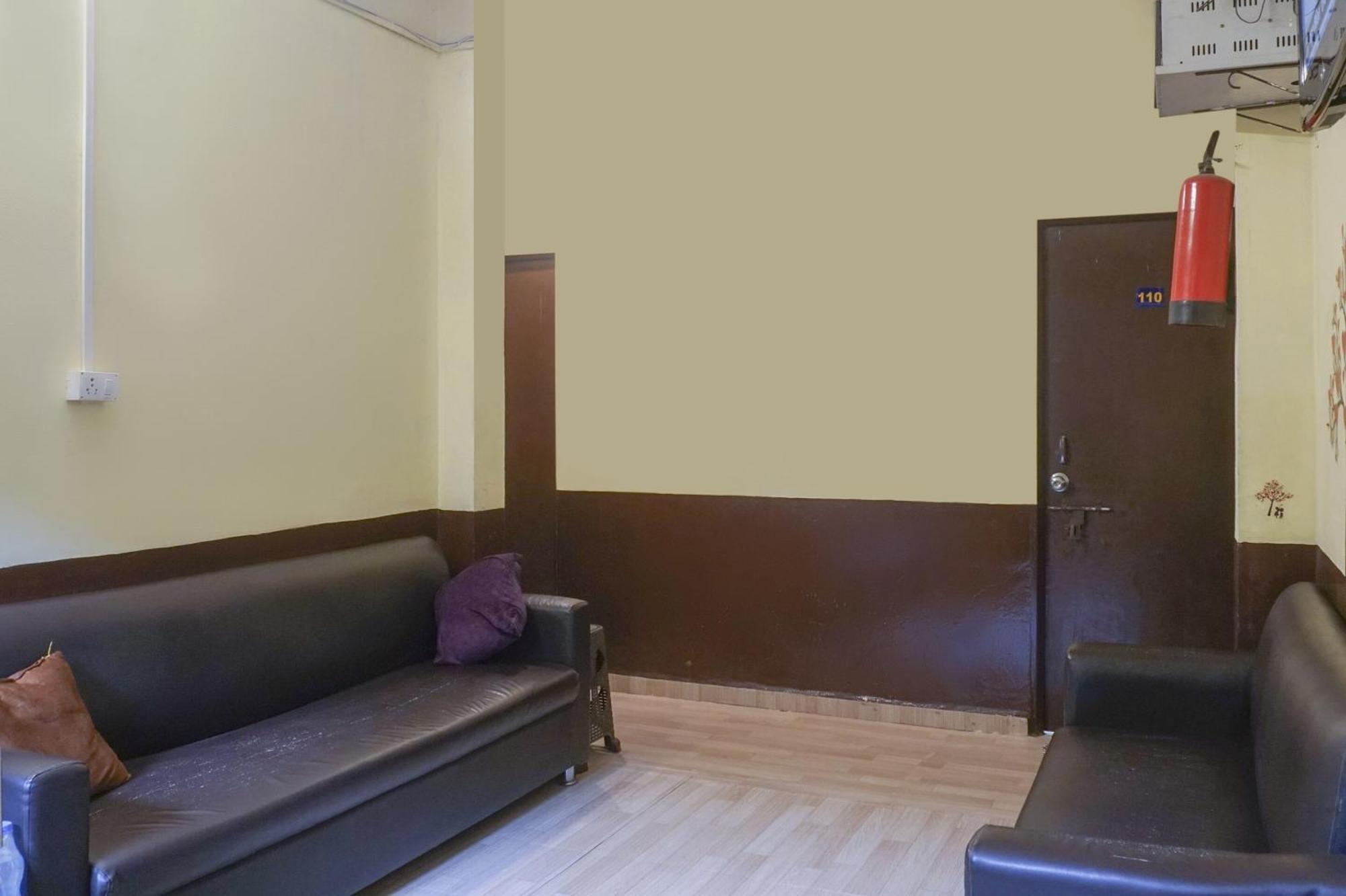Hotel O R K Hotel Pimpri-Chinchwad Exteriör bild